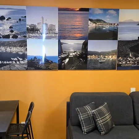 Maris Apartment